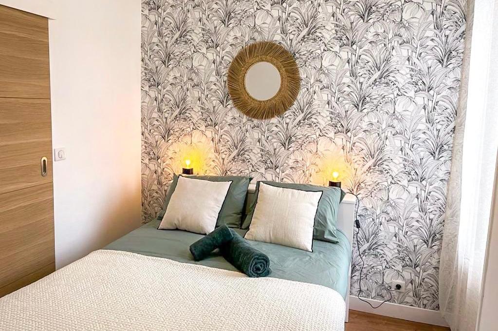 Le Petit Martial - Coeur De Ville,Refait A Neuf,Tout Equipe, Parking Châteauroux Kültér fotó